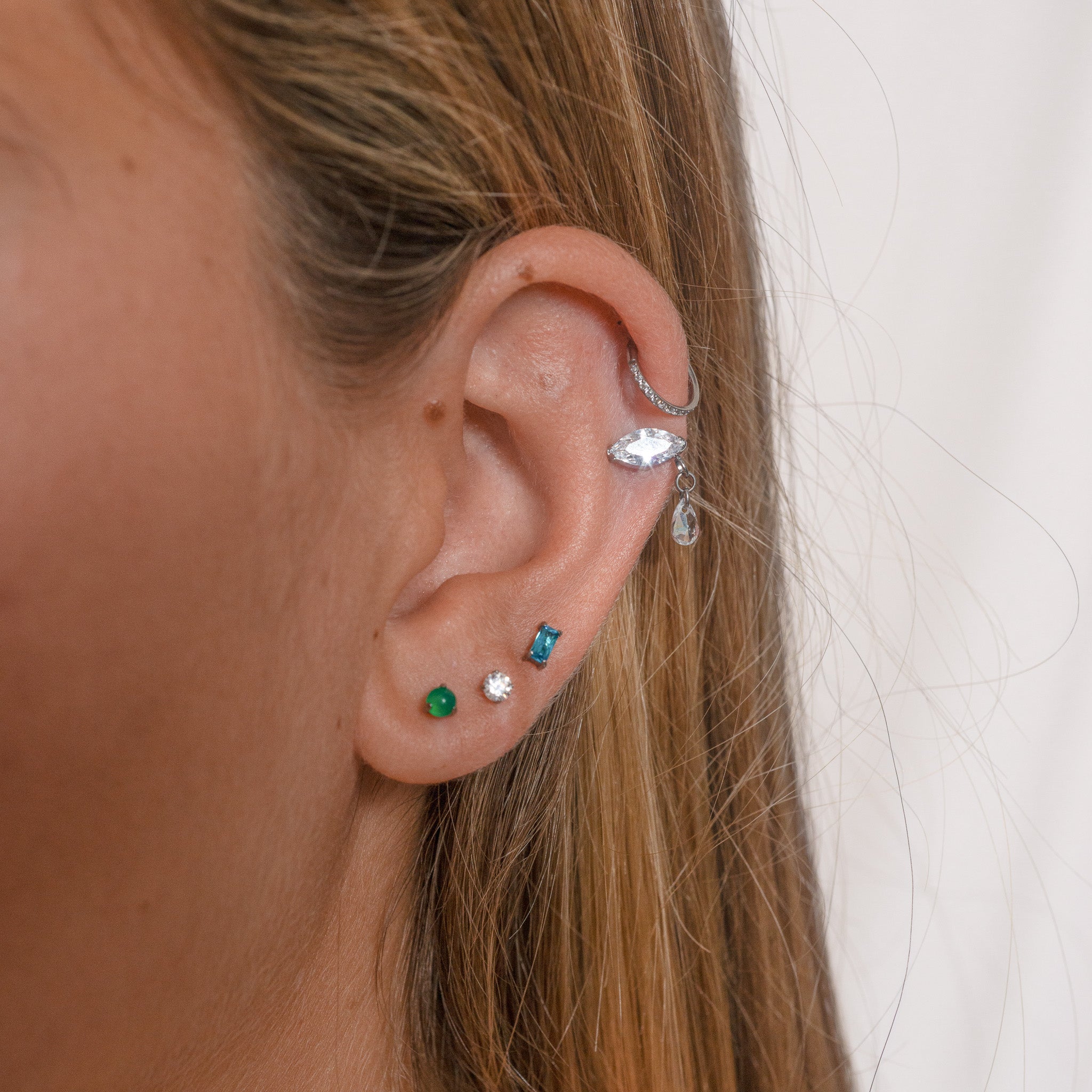 Classic Green CZ 3mm Threadless Labret Titanium Flat Back Earring