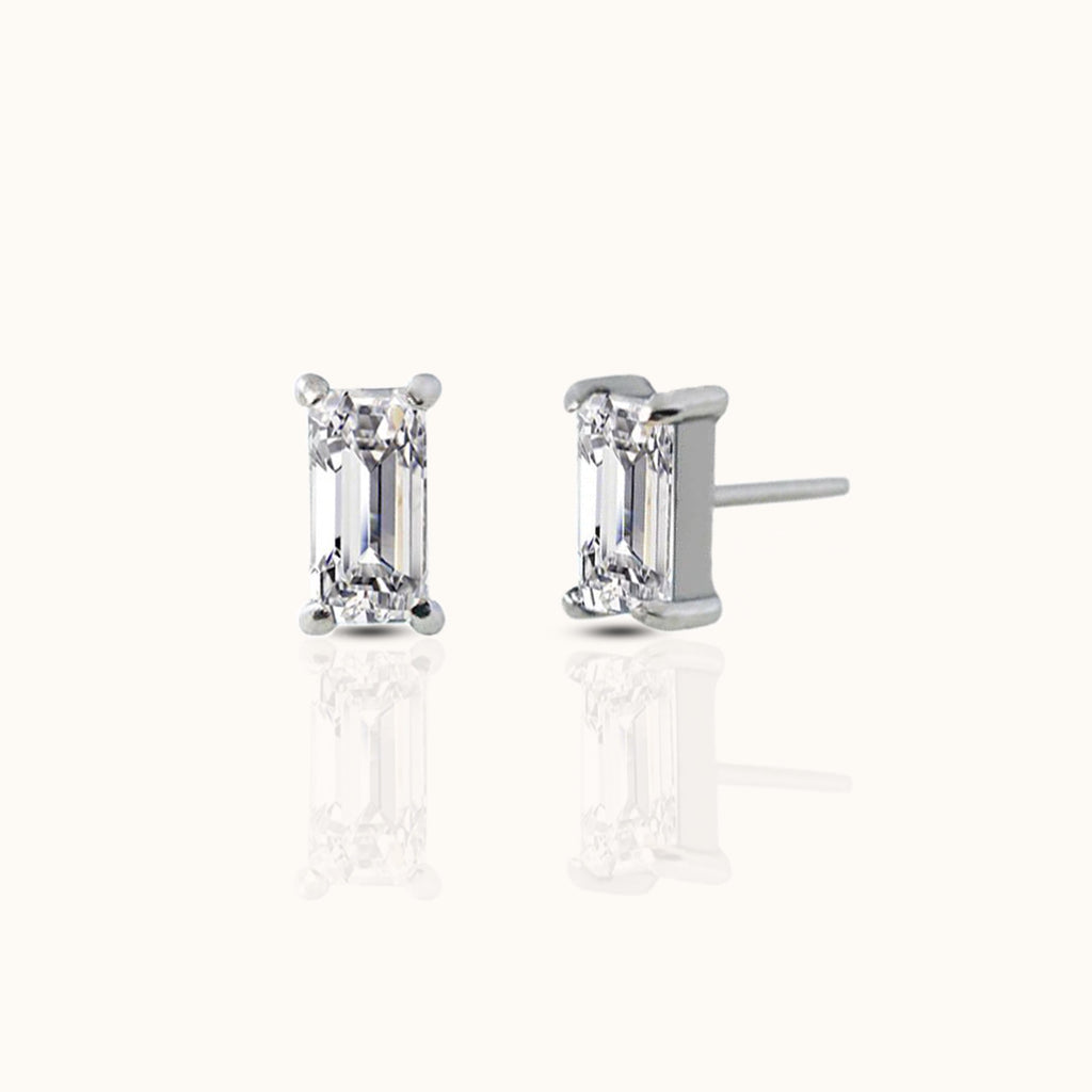 Rectangle CZ Threadless Labret Titanium Flat Back Earring